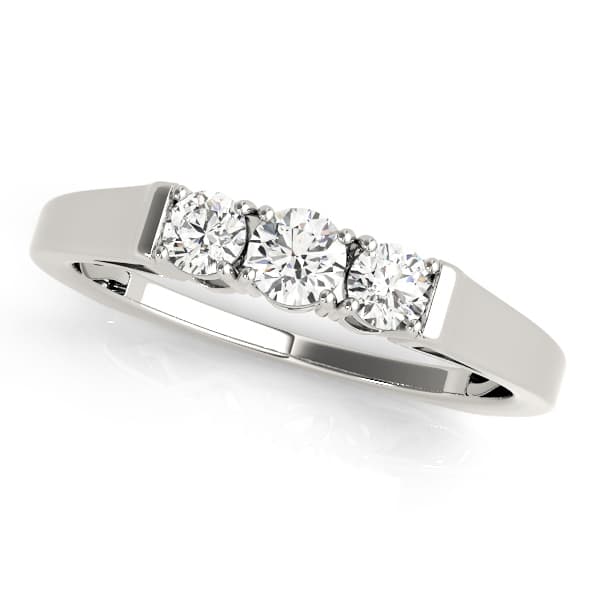 Prong Set 4 Prong Wedding Band preview in White 14kt gold